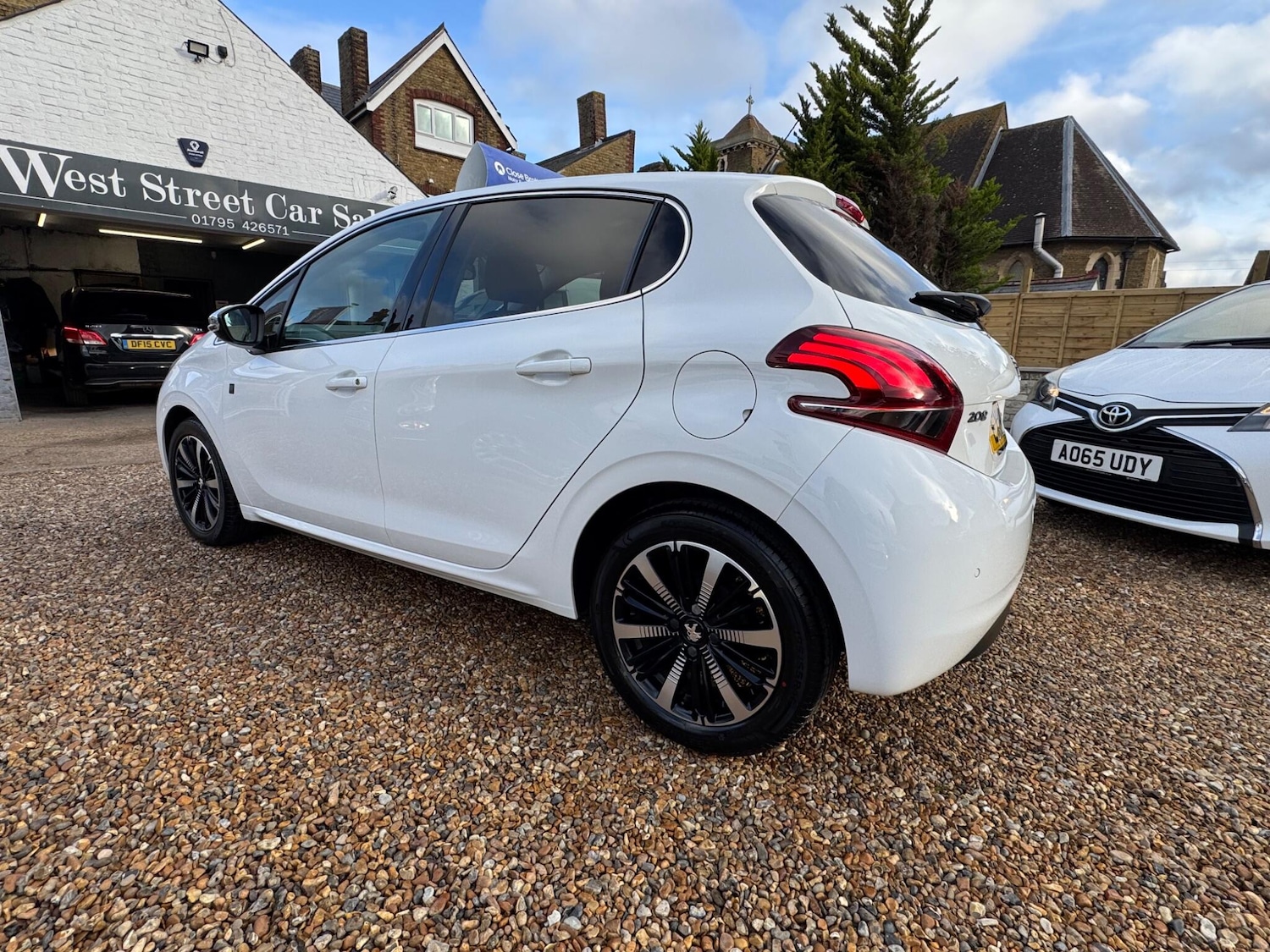 Used Peugeot 208 2019 for sale - 76927056: Photo 4