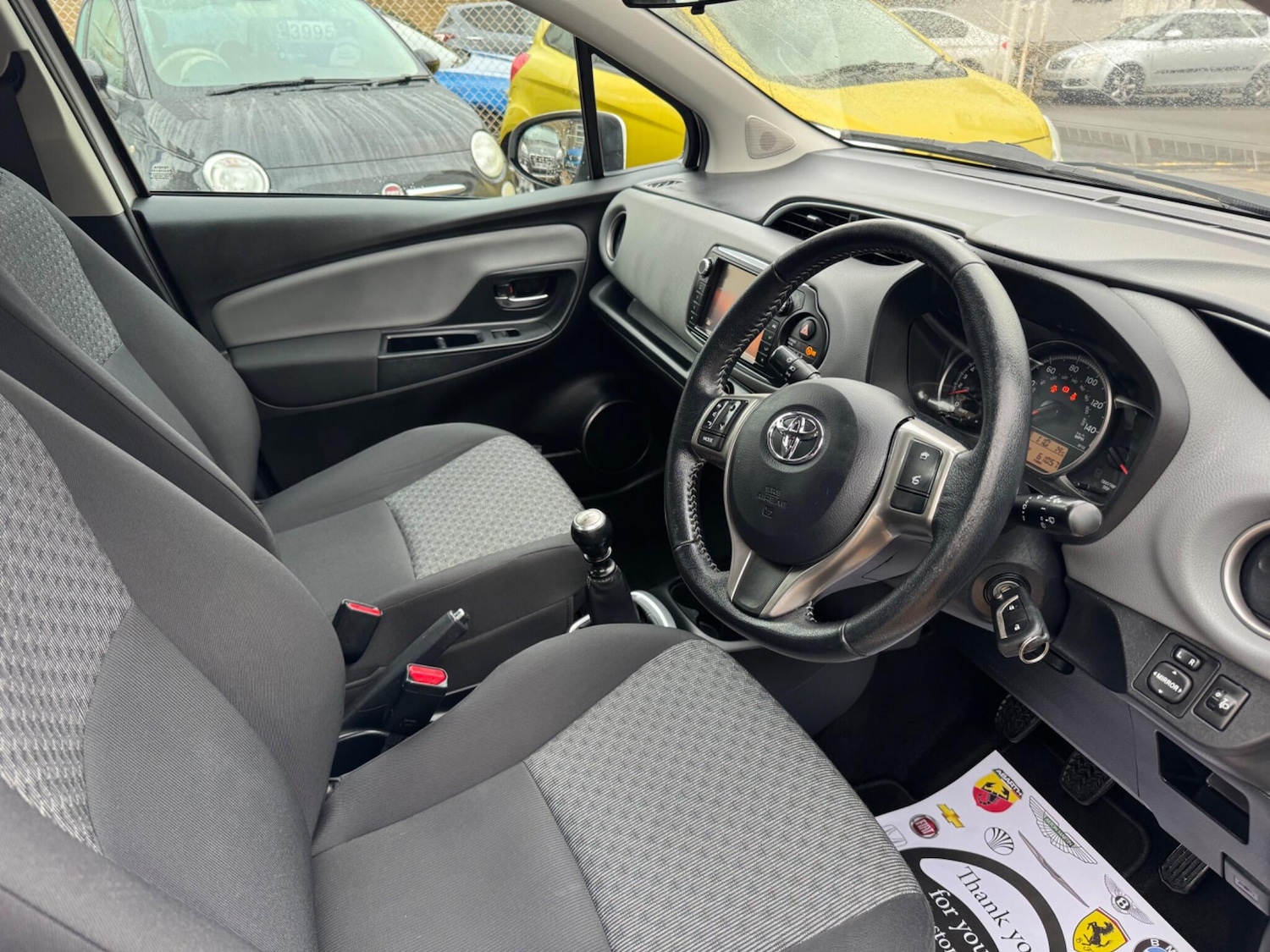 Used Toyota Yaris 2015 for sale - 76691169: Photo 12