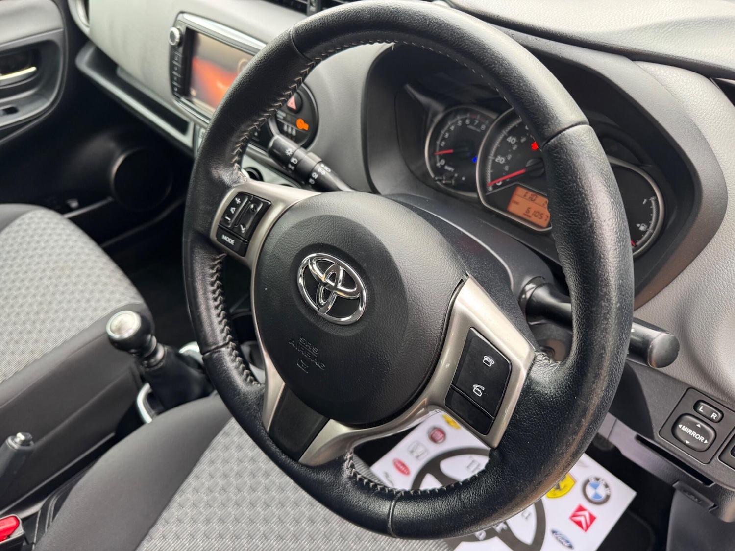 Used Toyota Yaris 2015 for sale - 76691169: Photo 3