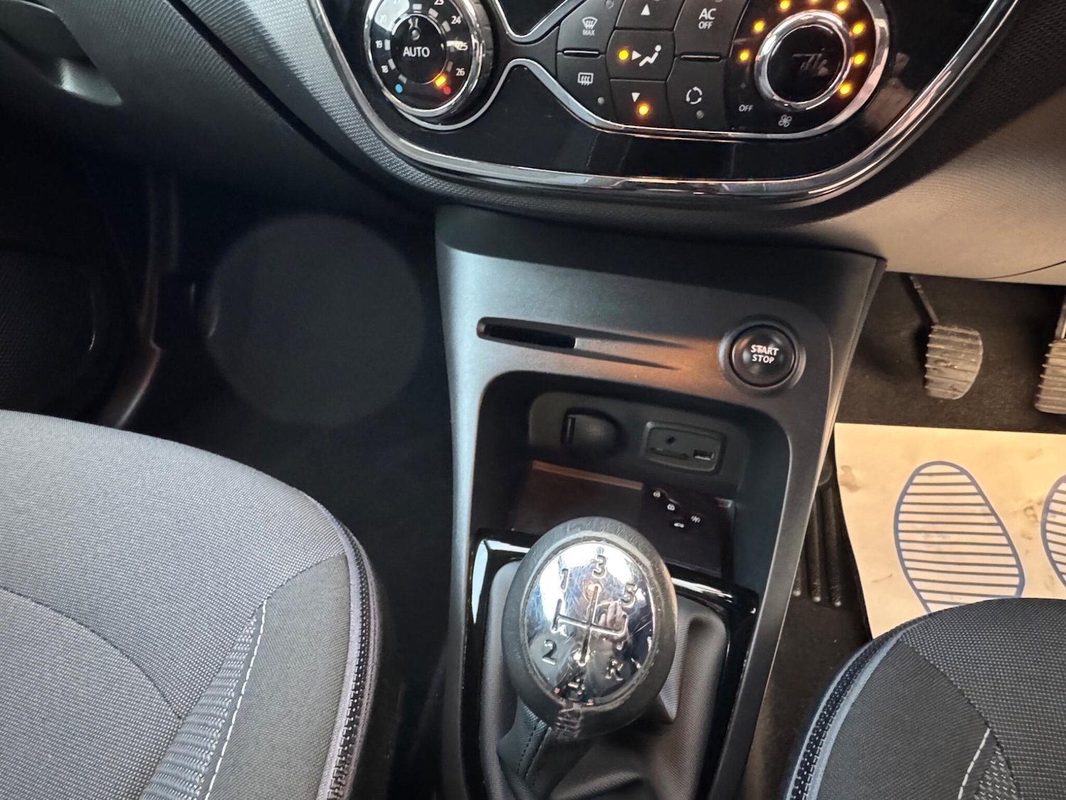 Used Renault Captur 2014 for sale - 77230588: Photo 14