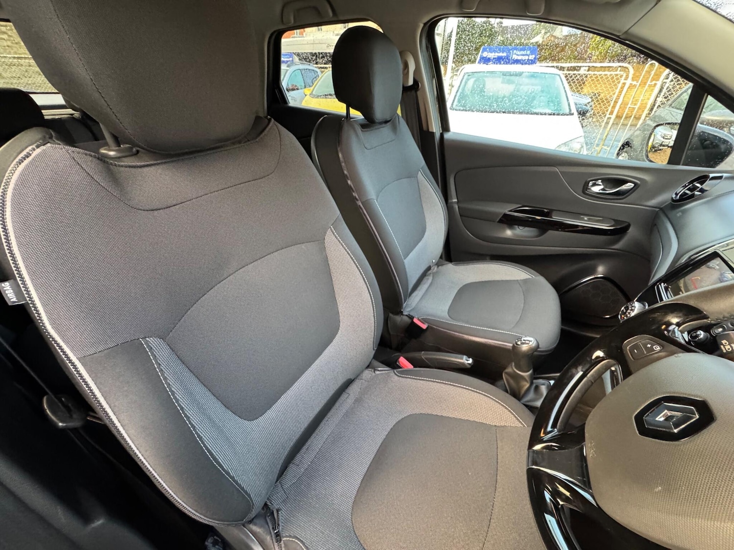 Used Renault Captur 2014 for sale - 77230588: Photo 17