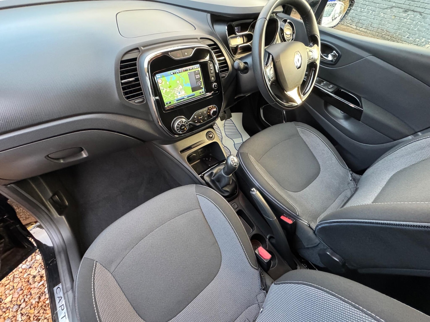 Used Renault Captur 2014 for sale - 77230588: Photo 32