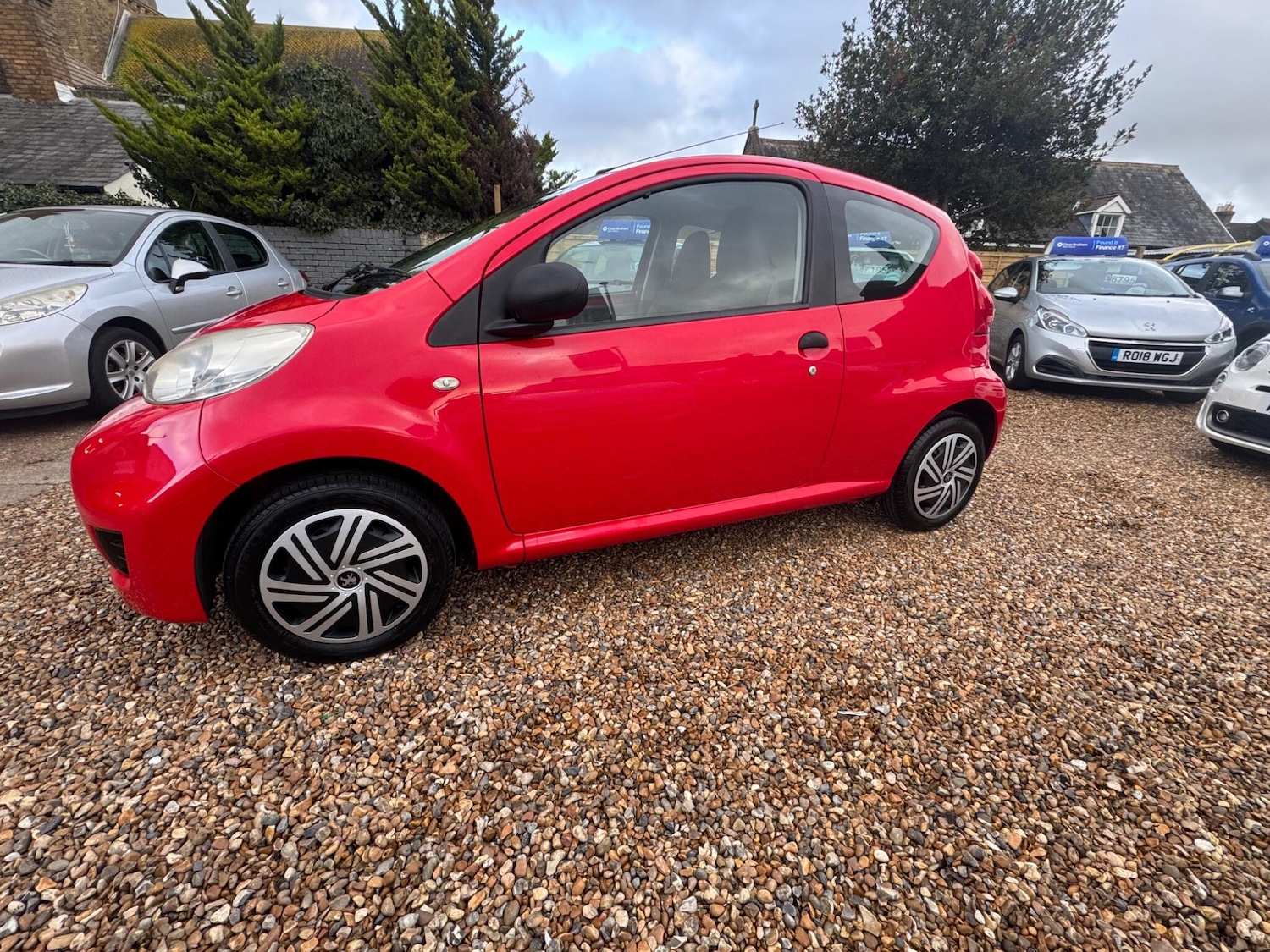 Used Peugeot 107 2012 for sale - 77229952: Photo 7