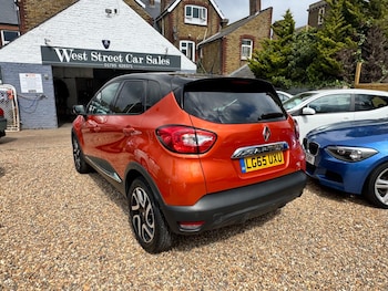 Used Renault Captur 2015 for sale - 79429839: Photo