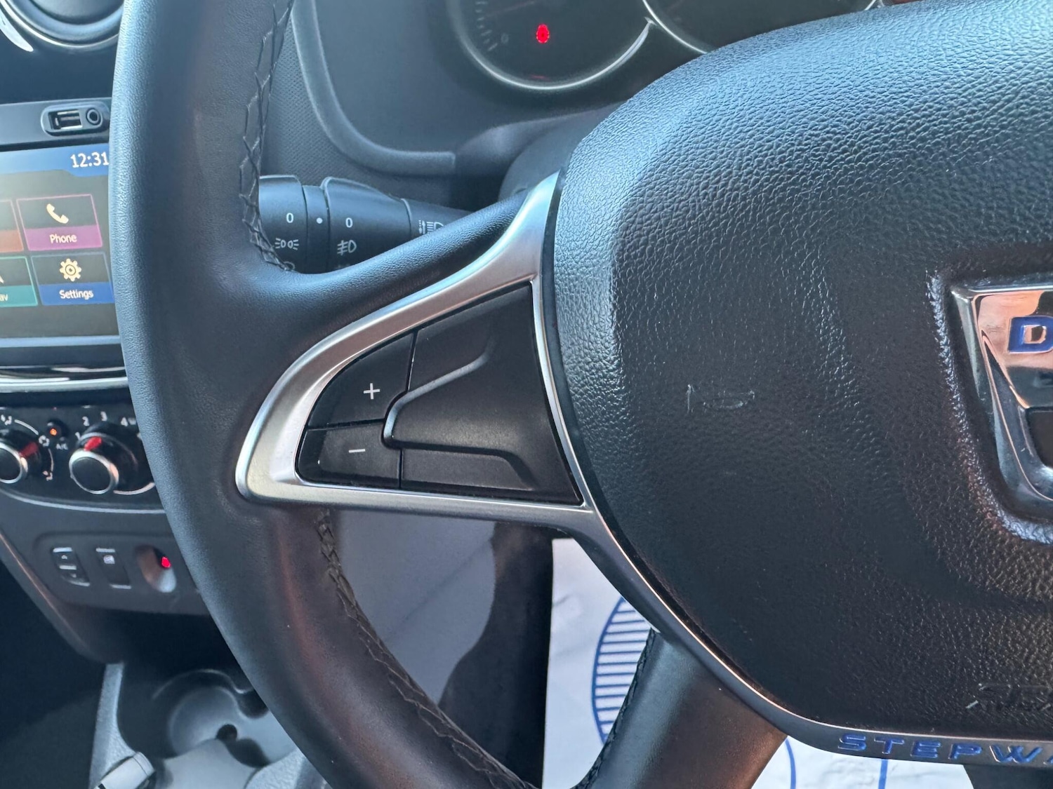 Used Dacia Sandero Stepway 2019 for sale - 76689092: Photo 22