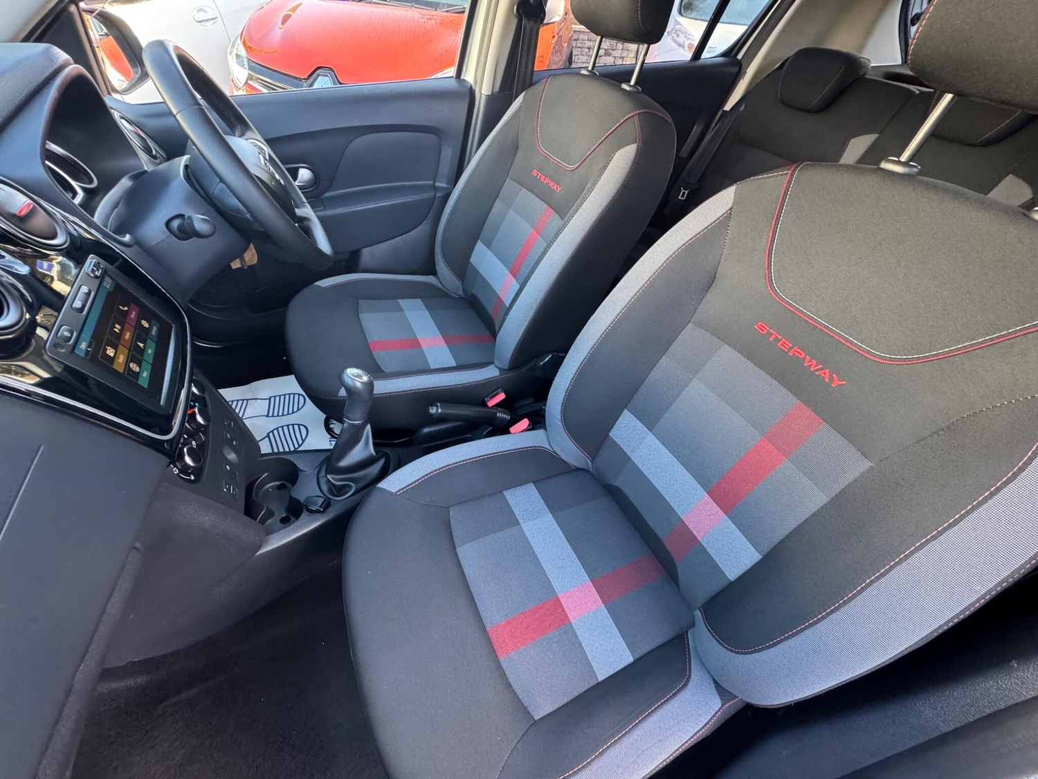 Used Dacia Sandero Stepway 2019 for sale - 76689092: Photo 31