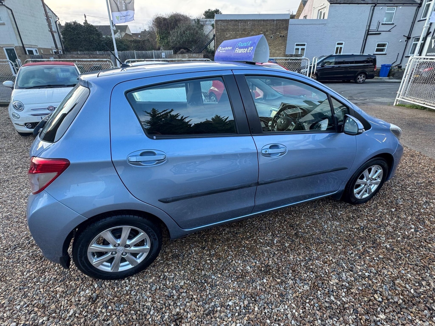 Used Toyota Yaris 2012 for sale - 77396346: Photo 11