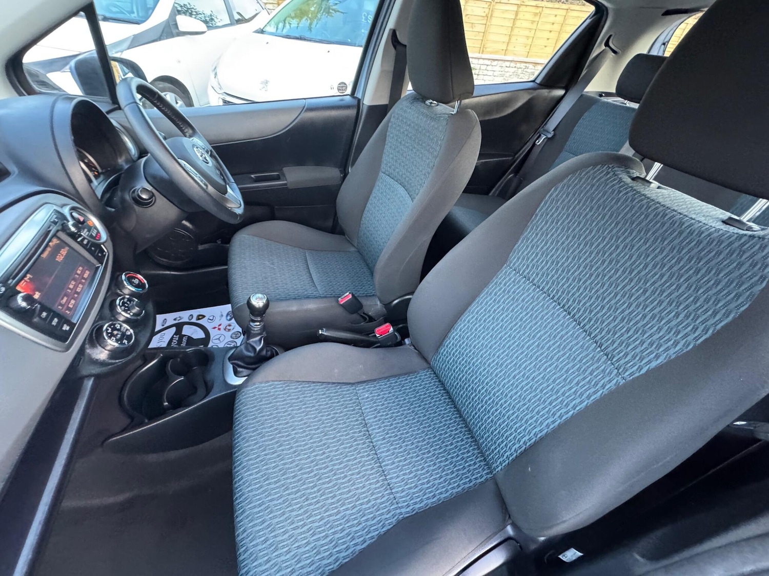 Used Toyota Yaris 2012 for sale - 77396346: Photo 29