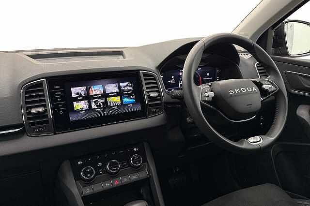 Used Skoda Karoq 2025 for sale - 76219290: Photo 2