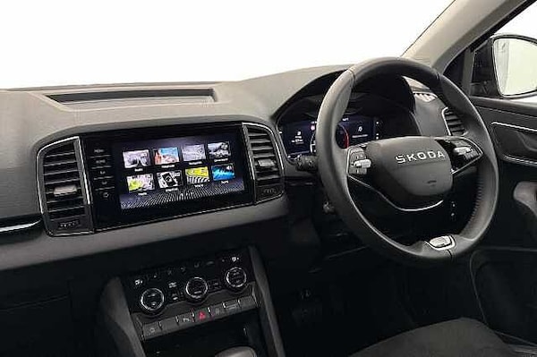 Used Skoda Karoq 2025 for sale - 76219290: Photo 2