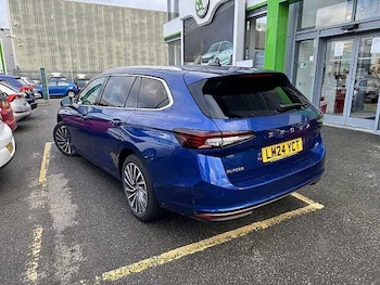 Used Skoda Superb 2024 for sale - 75732479: Photo