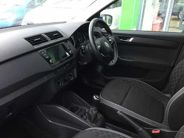 Used Skoda Fabia 2021 for sale - 76547537: Photo 2