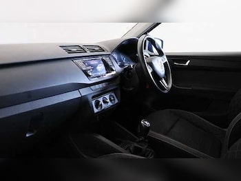 Used Skoda Fabia 2020 for sale - 76076552: Photo 2