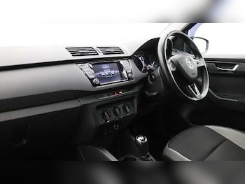 Used Skoda Fabia 2018 for sale - 75732521: Photo