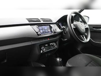 Used Skoda Fabia 2019 for sale - 75891080: Photo