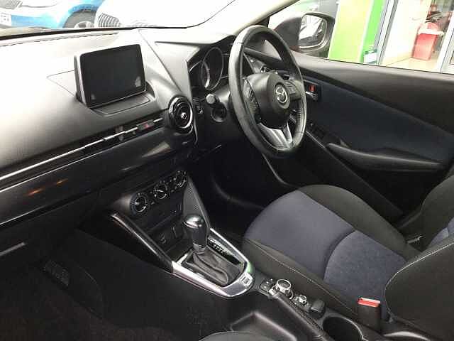 Used Mazda Mazda2 2015 for sale - 76133796: Photo 2