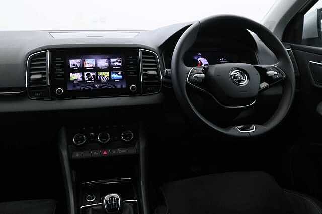 Used Skoda Karoq 2024 for sale - 76547532: Photo 2