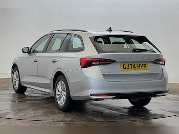 Used Skoda Octavia 2024 for sale - 76010547: Photo 3
