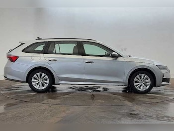 Used Skoda Octavia 2024 for sale - 76010547: Photo 4