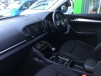 Used Skoda Karoq 2021 for sale - 76497120: Photo