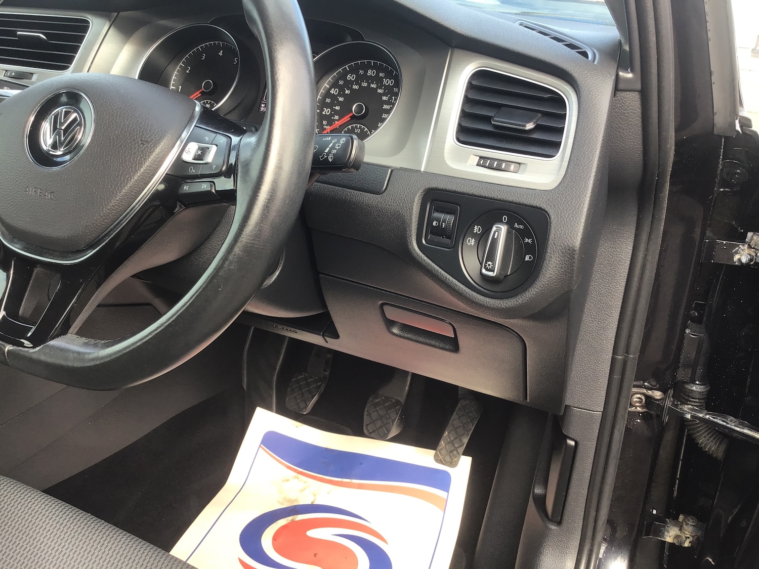 Used Volkswagen Golf 2015 for sale - 76208644: Photo 32