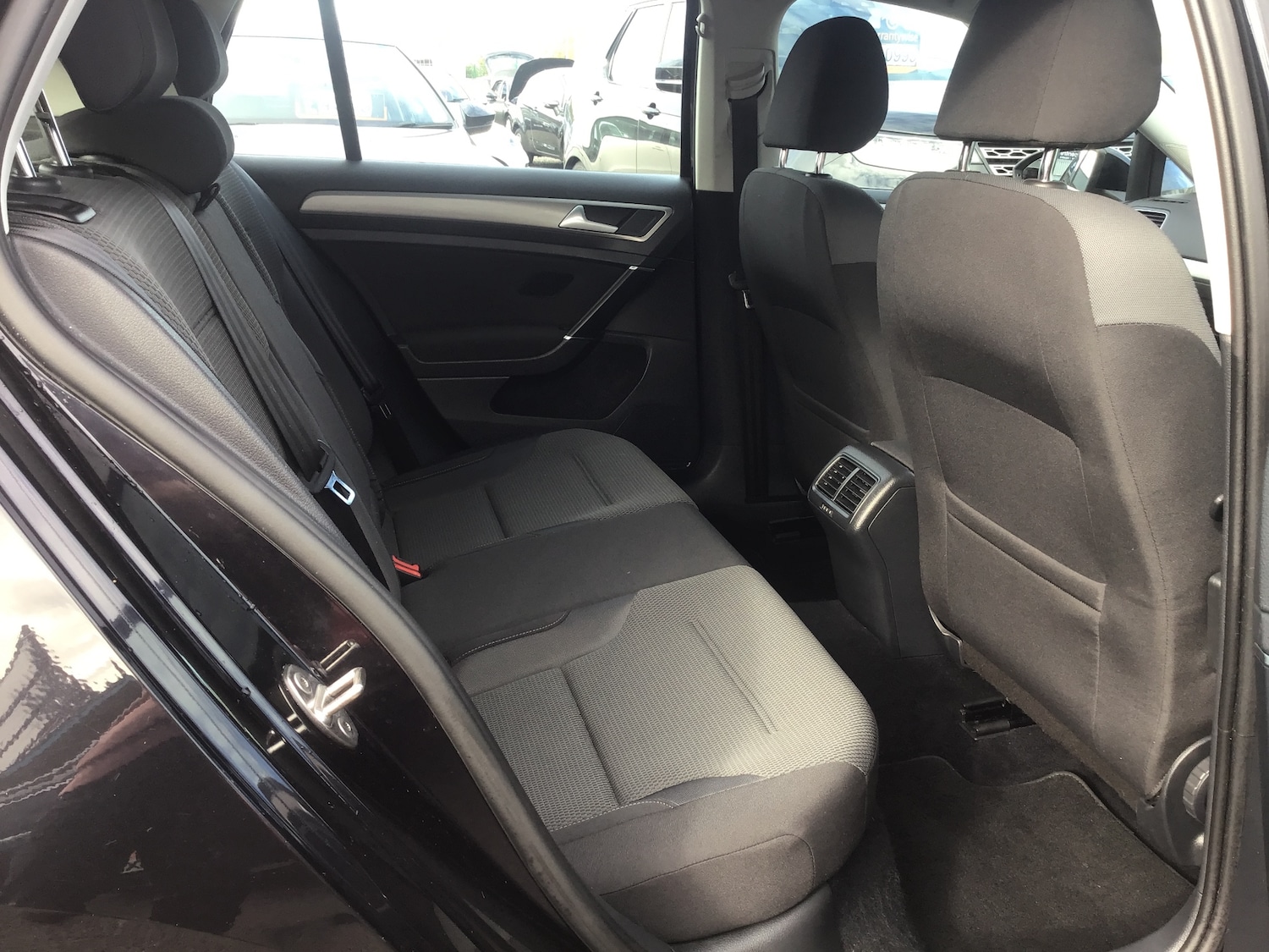 Used Volkswagen Golf 2015 for sale - 76208644: Photo 36