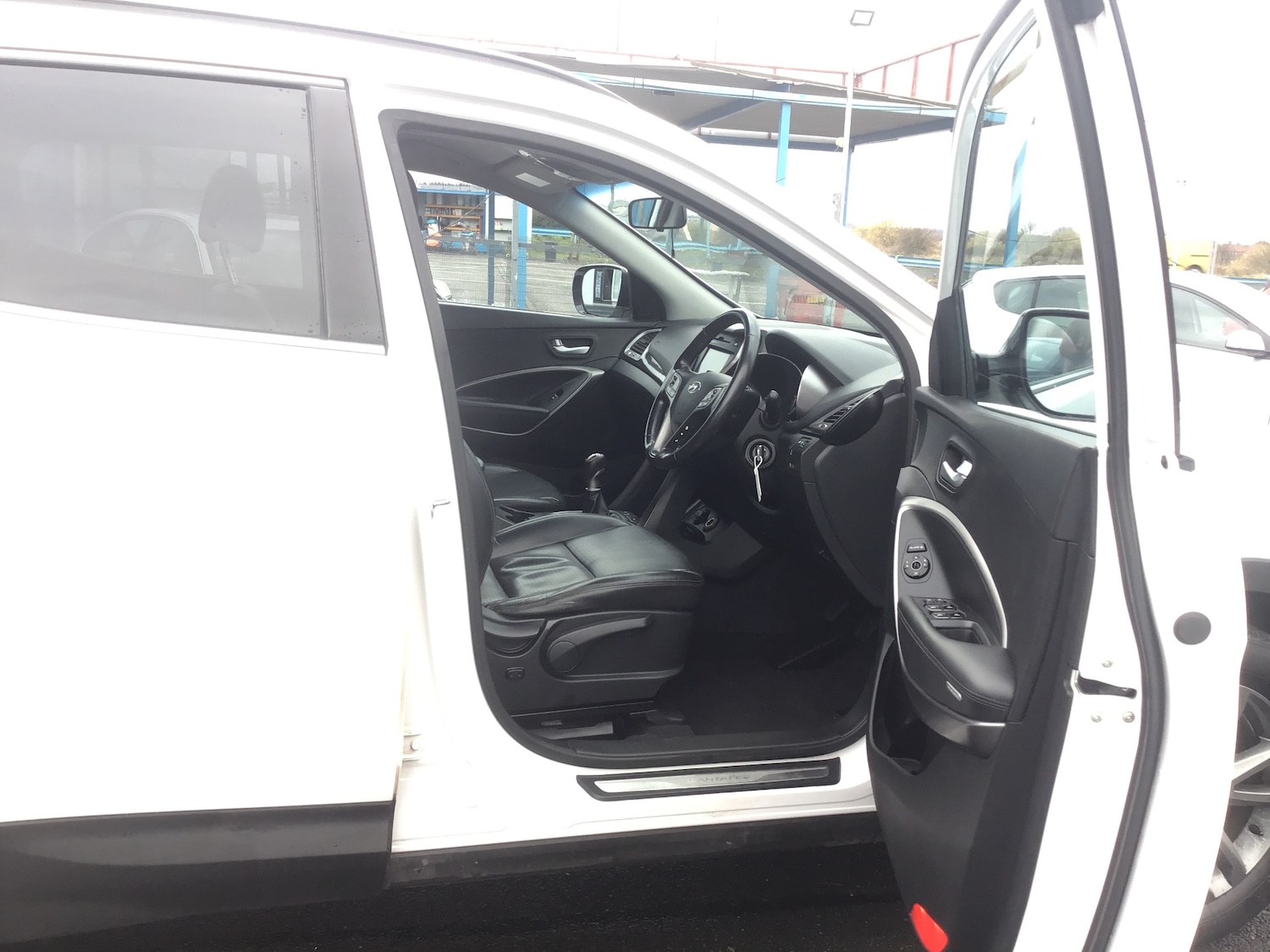 Used Hyundai Santa Fe 2014 for sale - 77831400: Photo 11