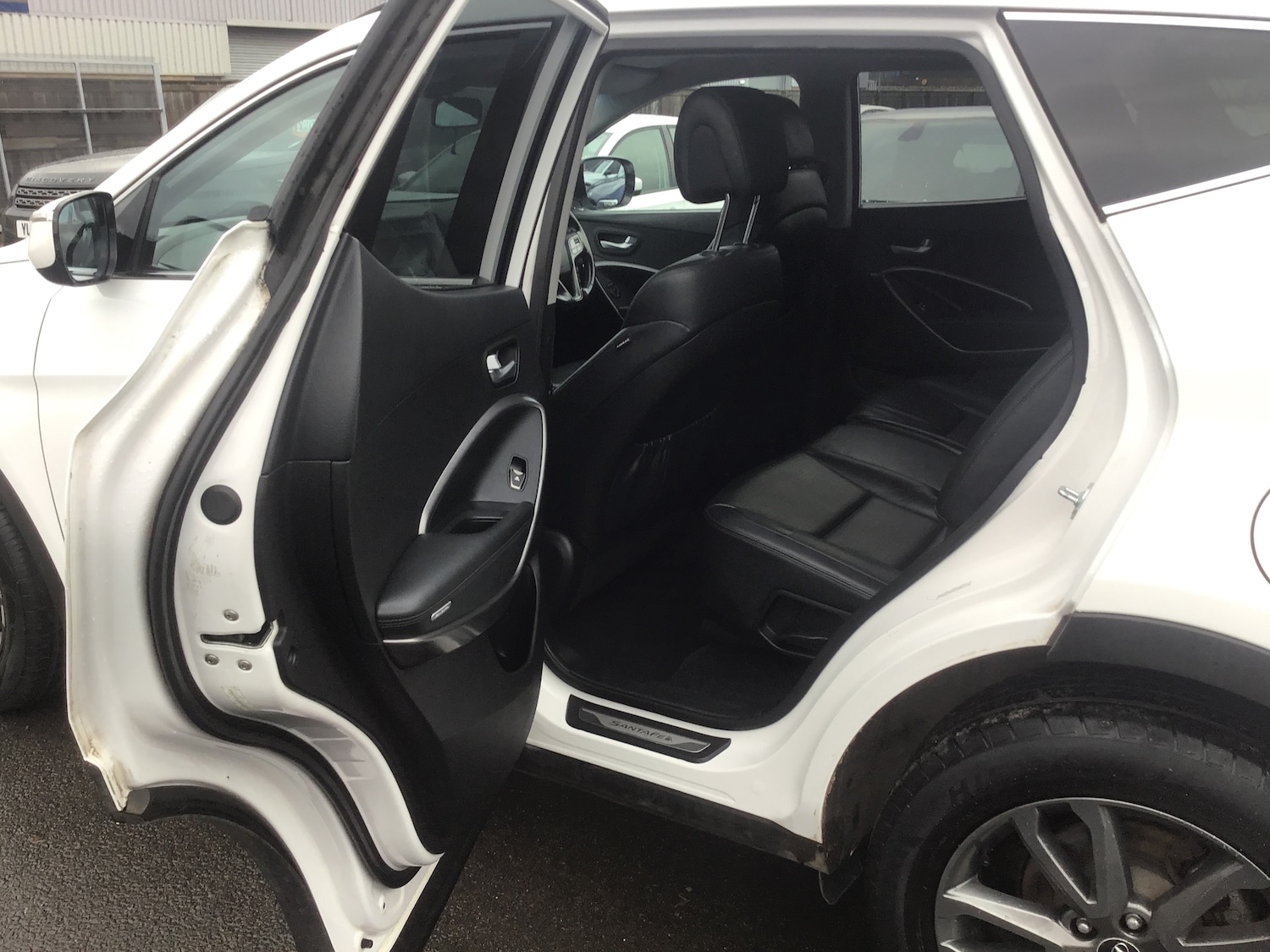 Used Hyundai Santa Fe 2014 for sale - 77831400: Photo 26