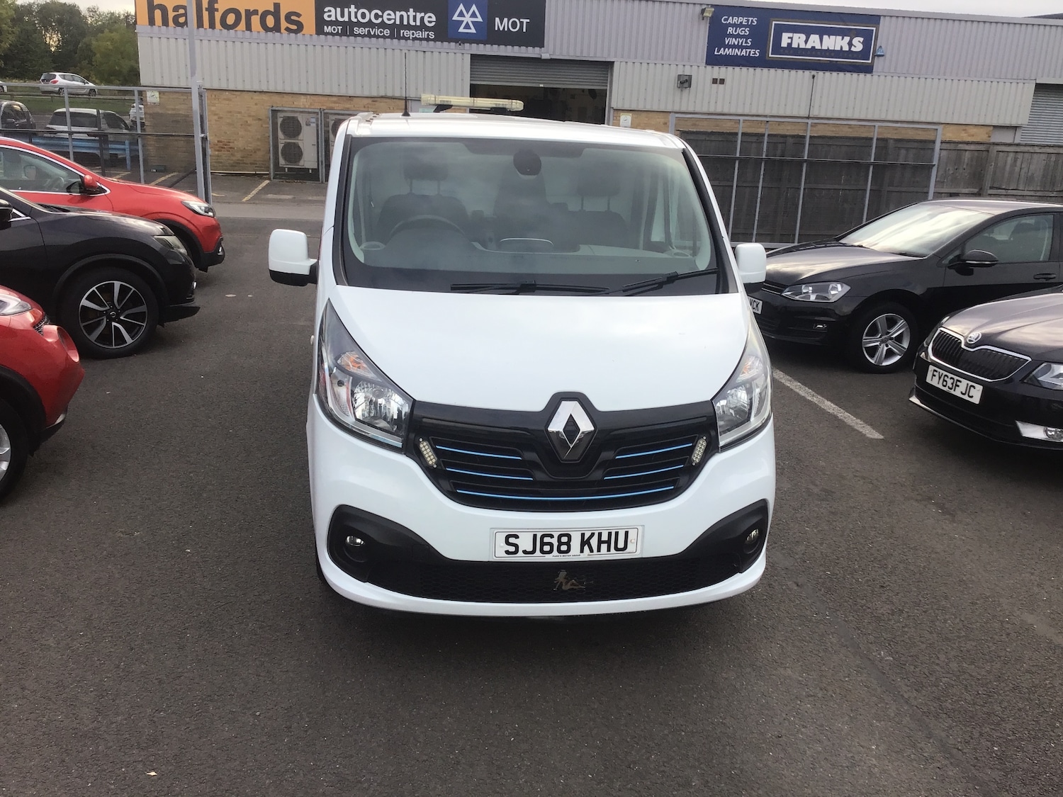 Used Renault Trafic 2018 for sale - 76209053: Photo 2