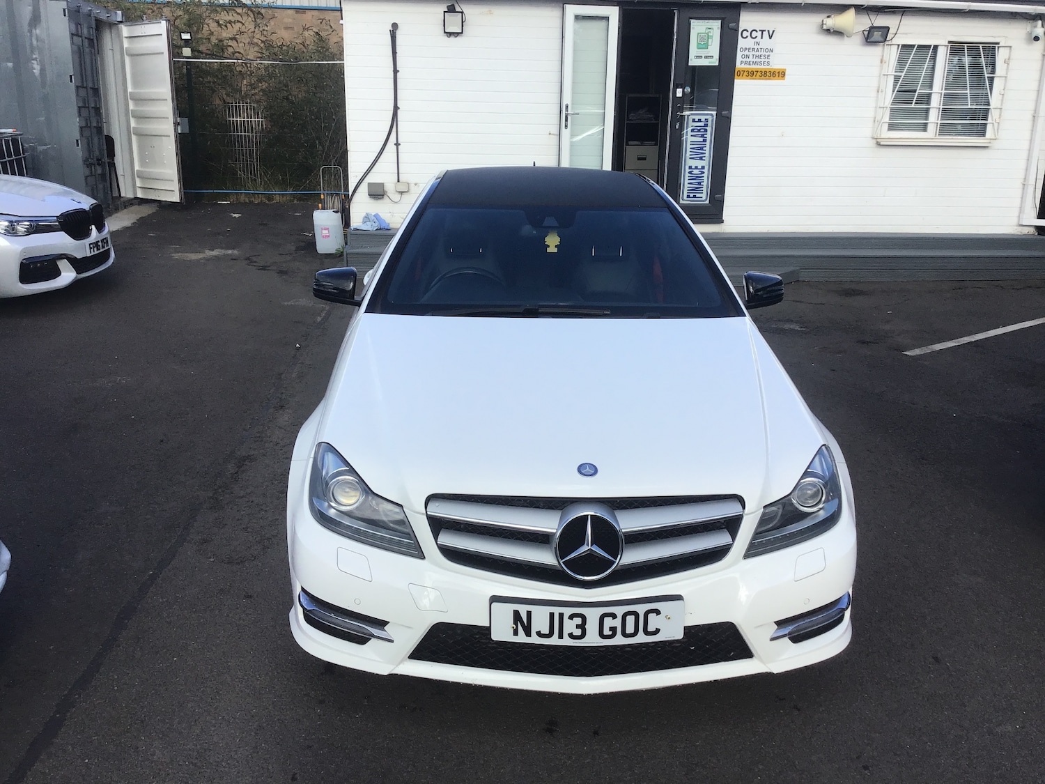 Used Mercedes-Benz C Class 2013 for sale - 75910691: Photo 2