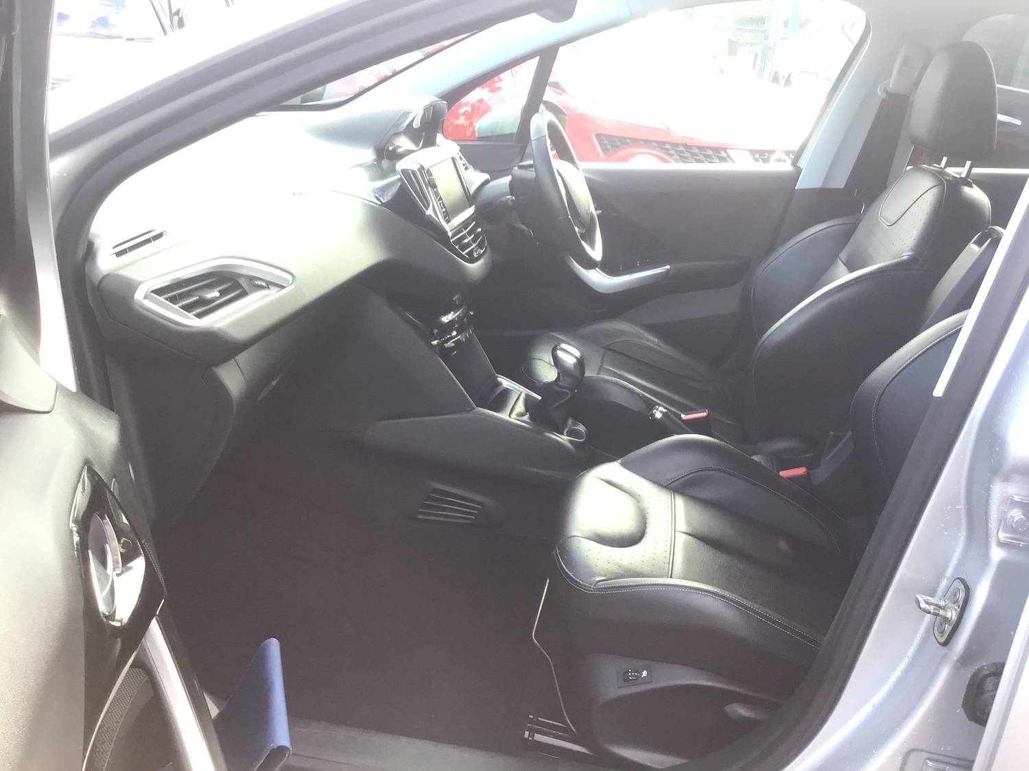 Used Peugeot 208 2014 for sale - 76205792: Photo 16