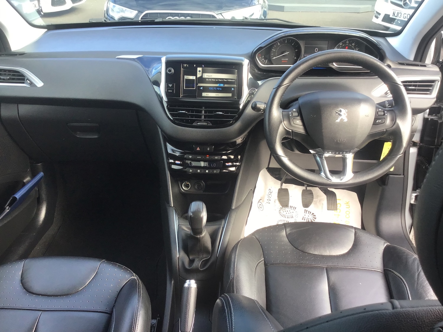 Used Peugeot 208 2014 for sale - 76205792: Photo 21