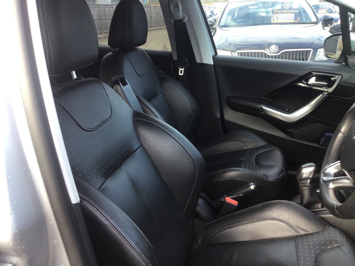 Used Peugeot 208 2014 for sale - 76205792: Photo 38