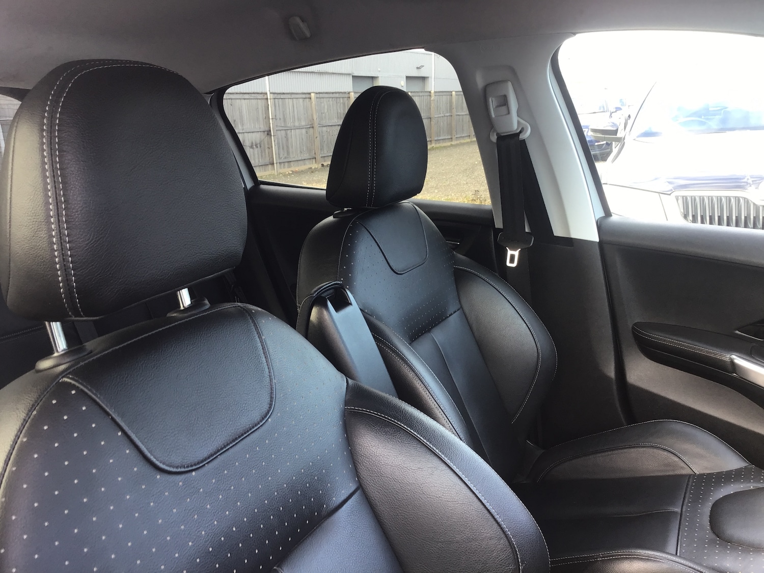 Used Peugeot 208 2014 for sale - 76205792: Photo 39