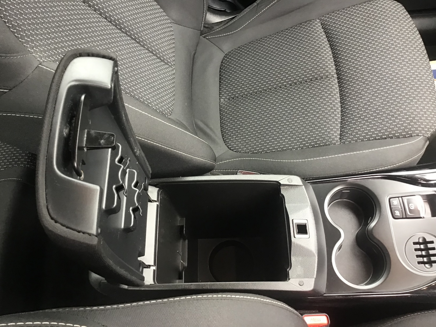 Used Renault Kadjar 2016 for sale - 76206154: Photo 28