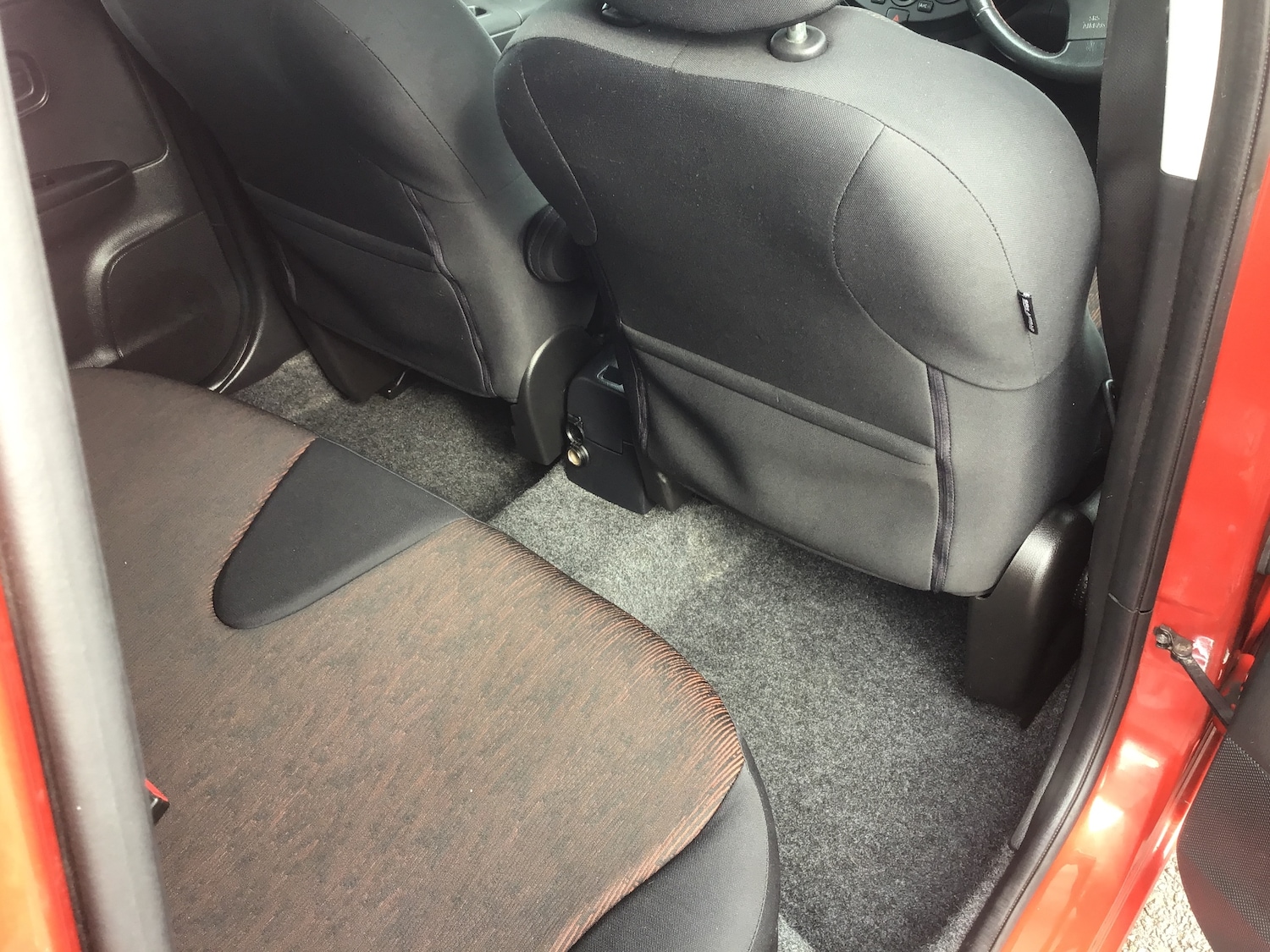 Used Nissan Note 2010 for sale - 76127328: Photo 37