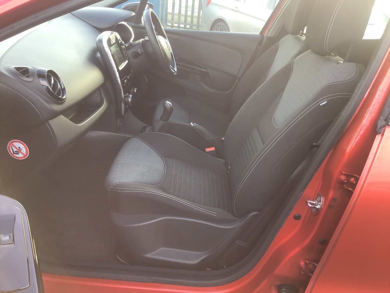 Used Renault Clio 2013 for sale - 76968387: Photo 27