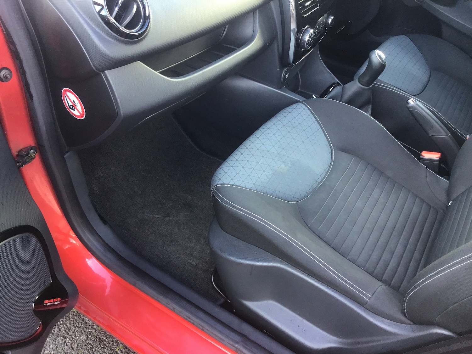 Used Renault Clio 2013 for sale - 76968387: Photo 28