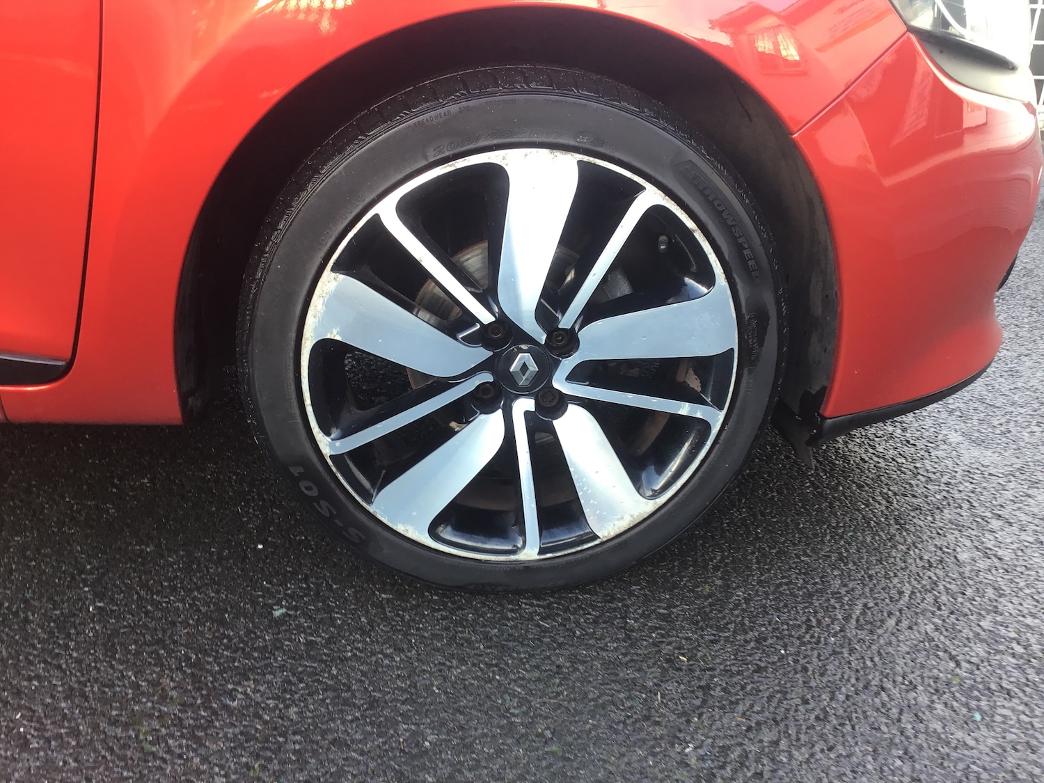 Used Renault Clio 2013 for sale - 76968387: Photo 9