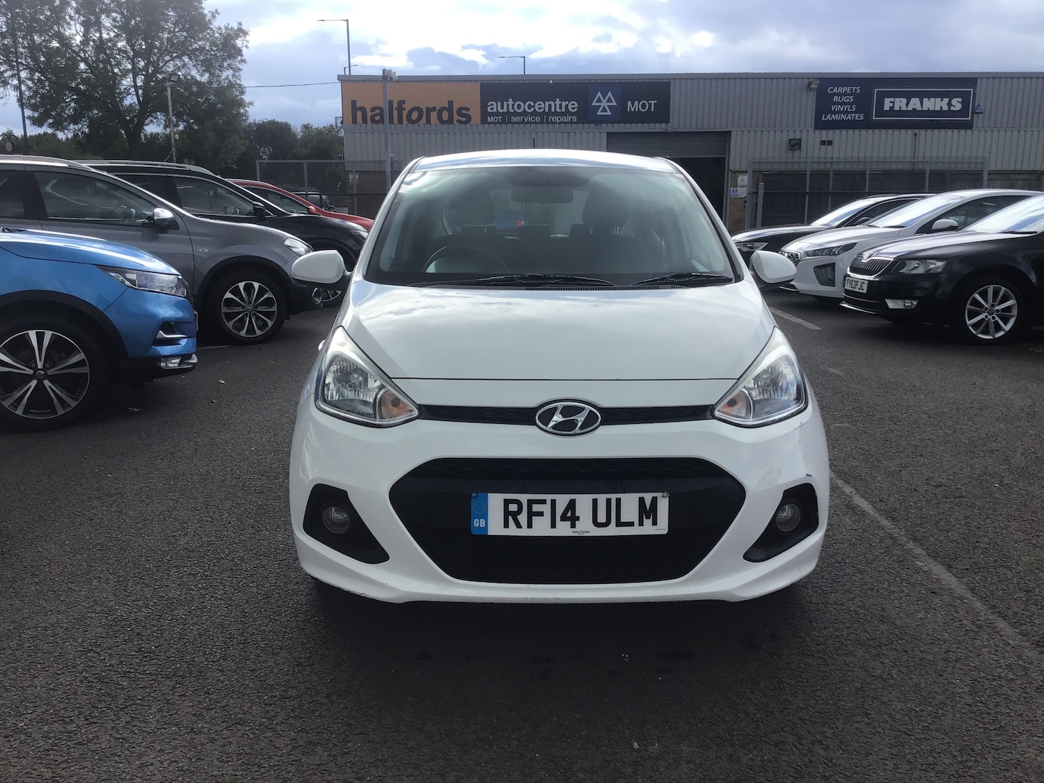 Used Hyundai i10 2014 for sale - 75909123: Photo 3