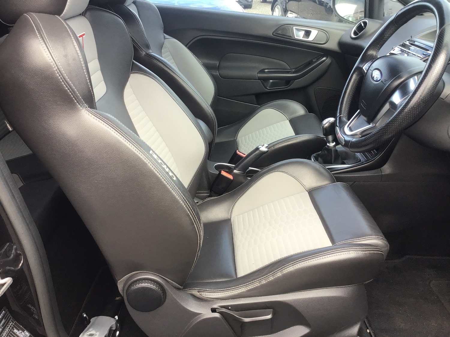 Used Ford Fiesta 2014 for sale - 76206004: Photo 38