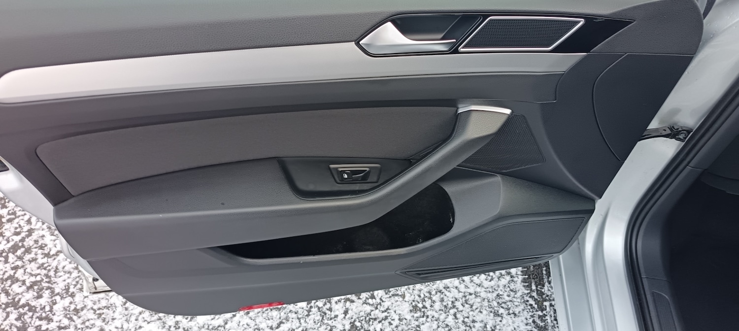 Used Volkswagen Passat 2016 for sale - 77093976: Photo 29