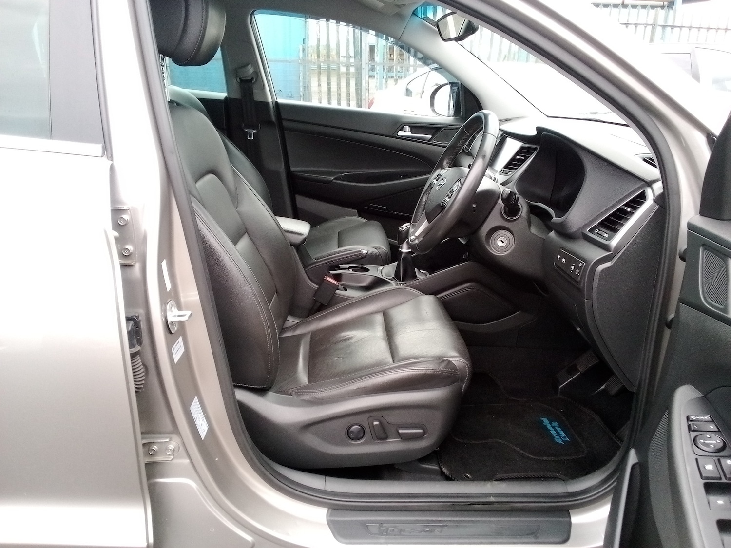 Used Hyundai TUCSON 2017 for sale - 76946848: Photo 12