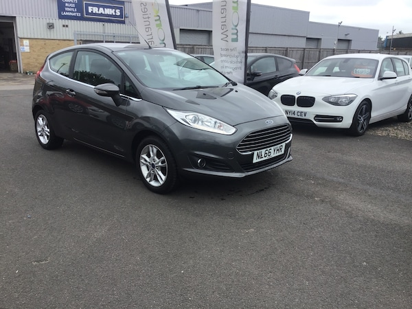 Used Ford Fiesta 2016 for sale - 75106292: Photo 1