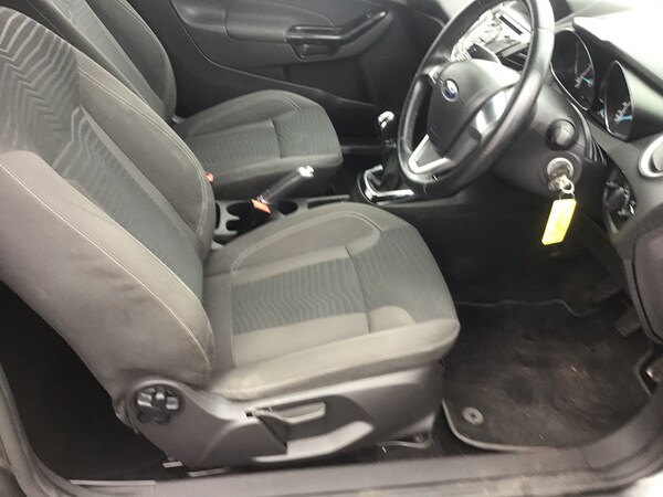 Used Ford Fiesta 2016 for sale - 75106292: Photo 28