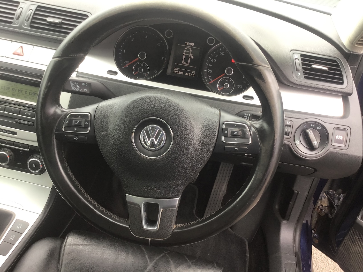 Used Volkswagen Passat 2010 for sale - 76276911: Photo 21