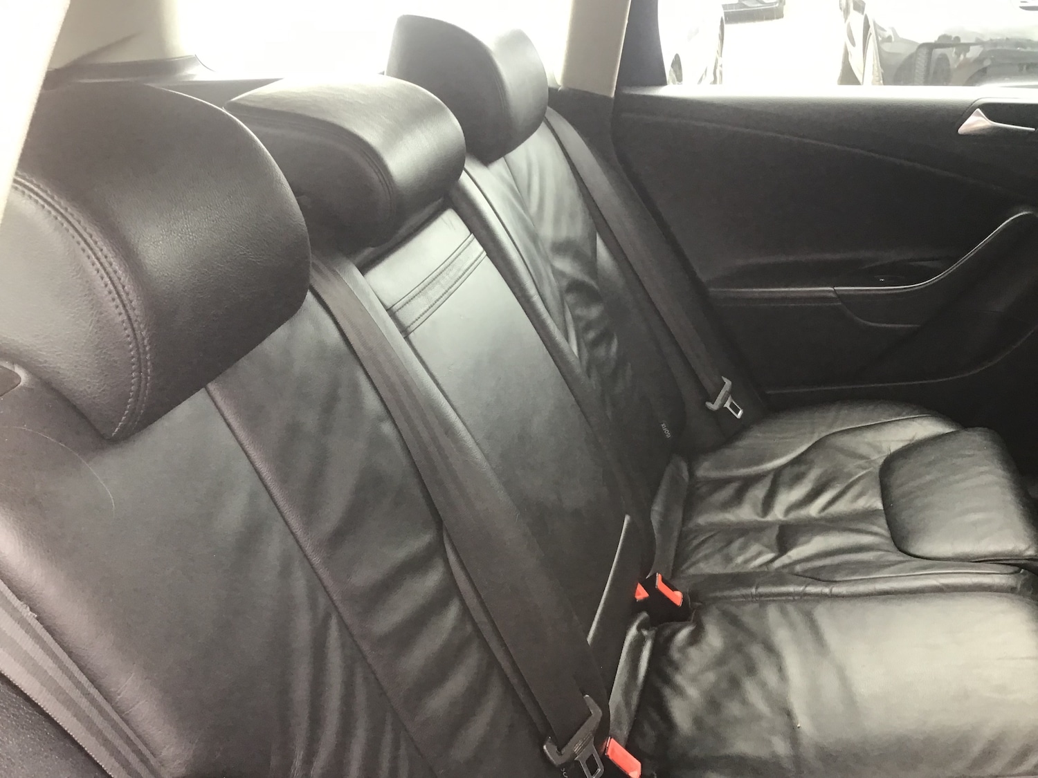 Used Volkswagen Passat 2010 for sale - 76276911: Photo 32