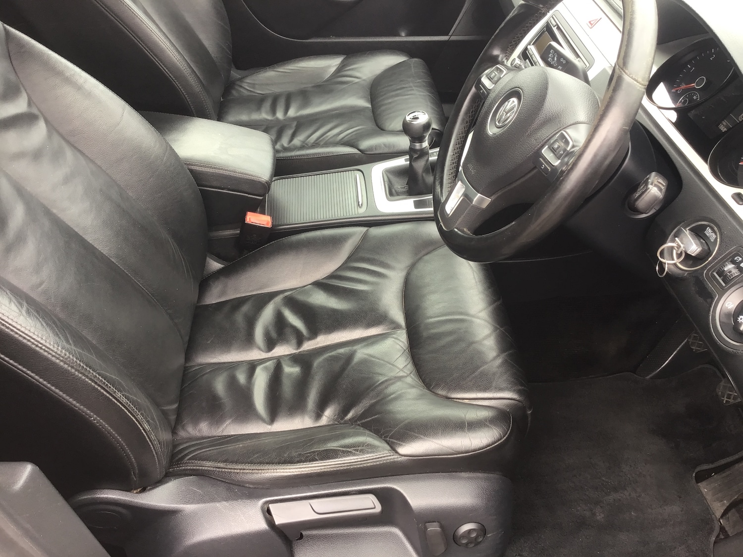 Used Volkswagen Passat 2010 for sale - 76276911: Photo 39