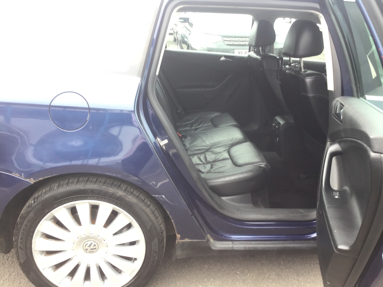 Used Volkswagen Passat 2010 for sale - 76276911: Photo 44