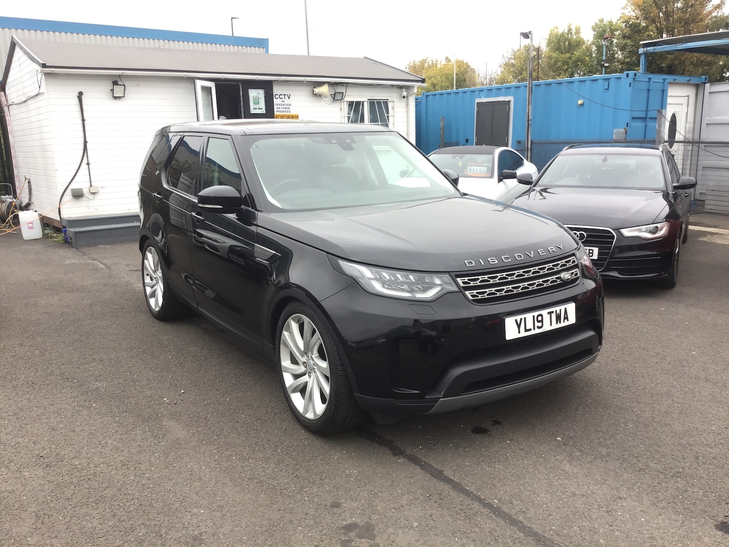 Used Land Rover Discovery 2019 for sale - 77896817: Photo 1